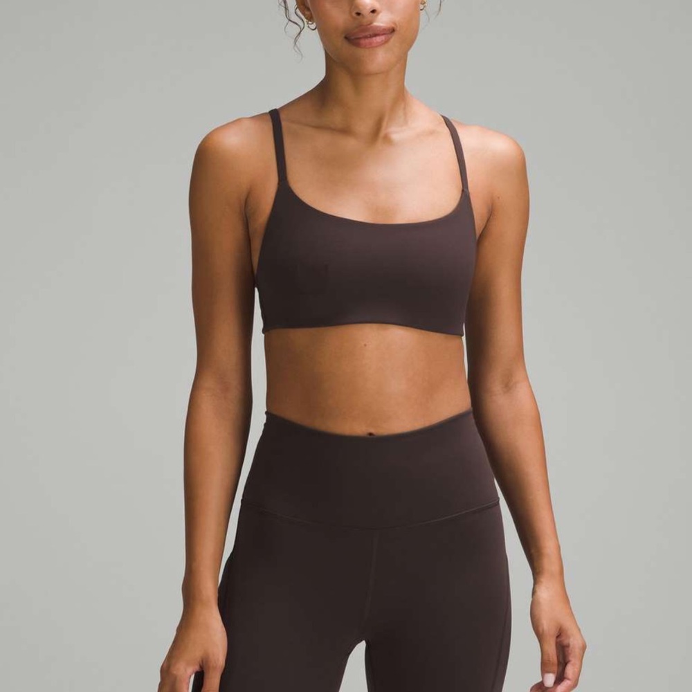 lulu nwt wunder train bra espresso size 4 a/b cup